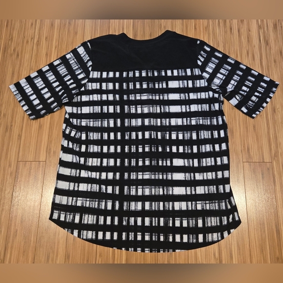 NWOT Elie McCarthy Checkered Button-Up Shirt - Picture 7 of 9